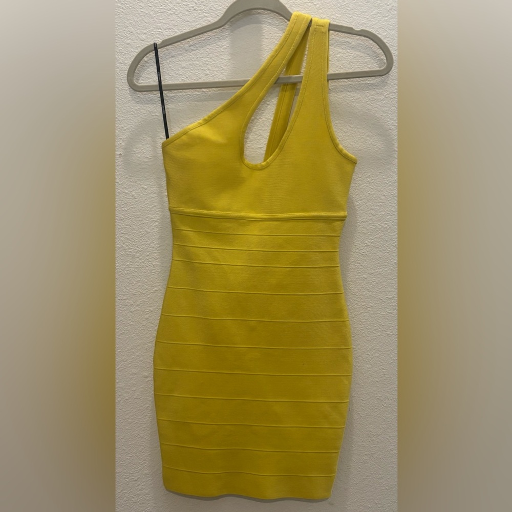 Yellow Sleeveless Bodycon Dress
